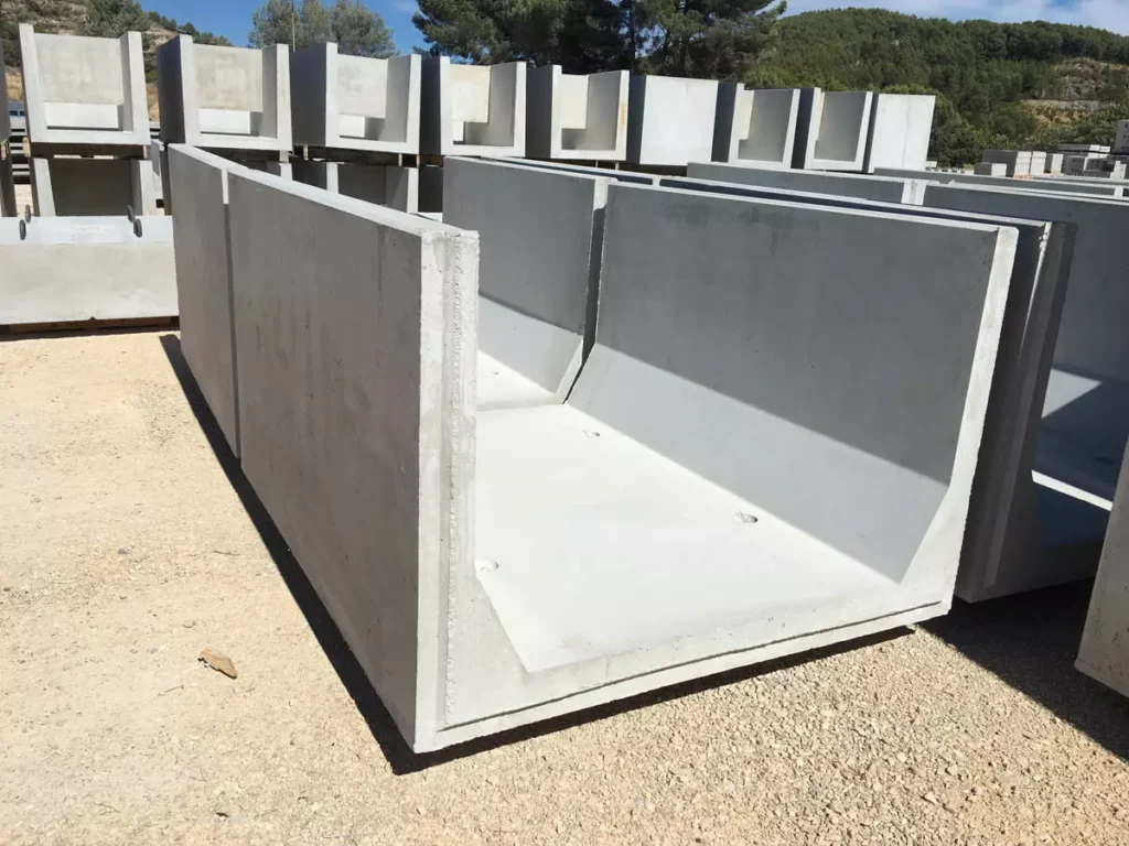 Caniveau en béton pour aménagement extérieur | Guide Pratique