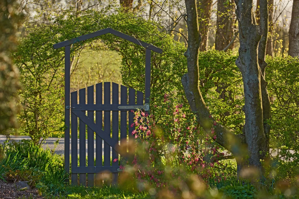 Portillon de jardin : sécurisez et embellissez votre extérieur