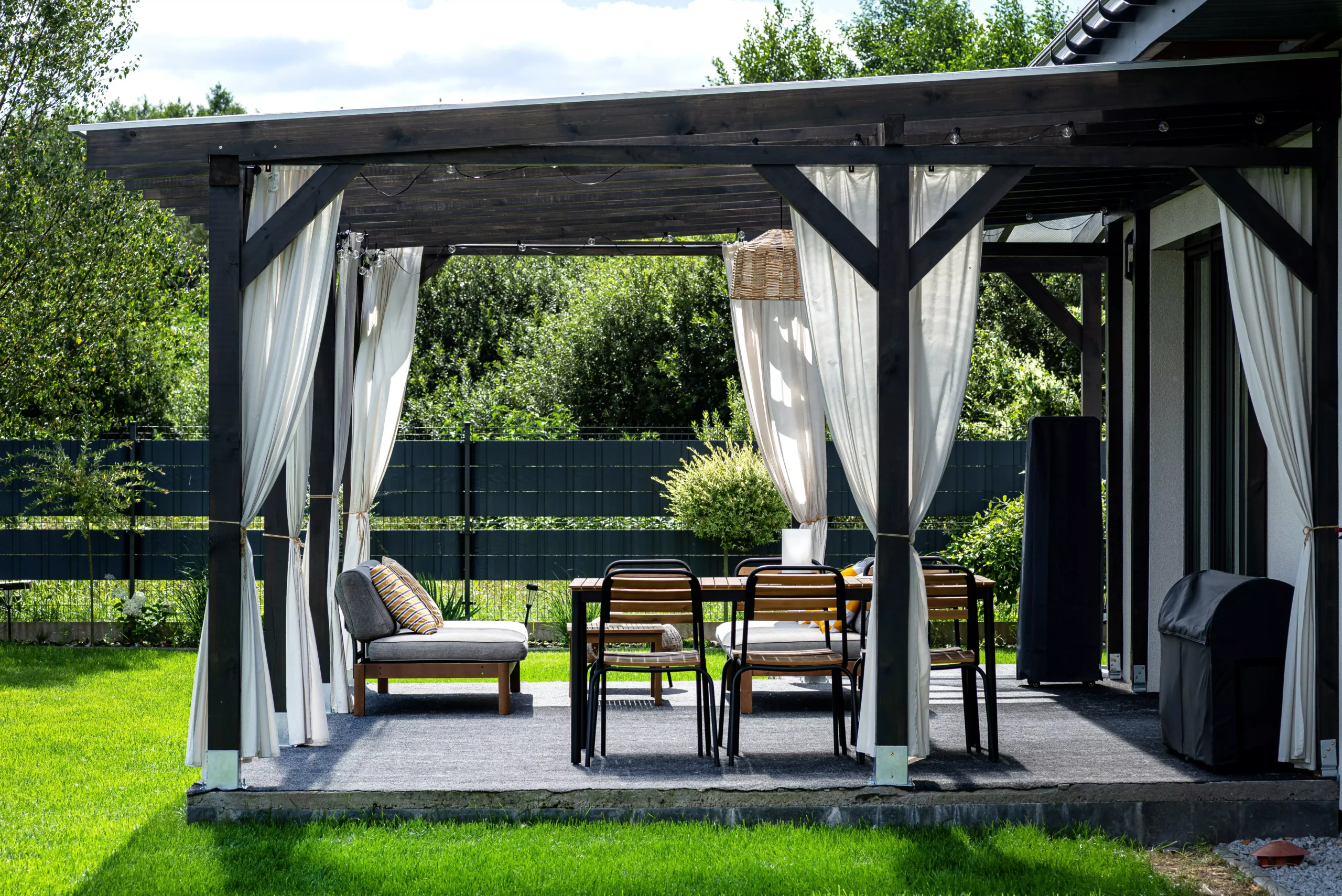 Pergola bioclimatique